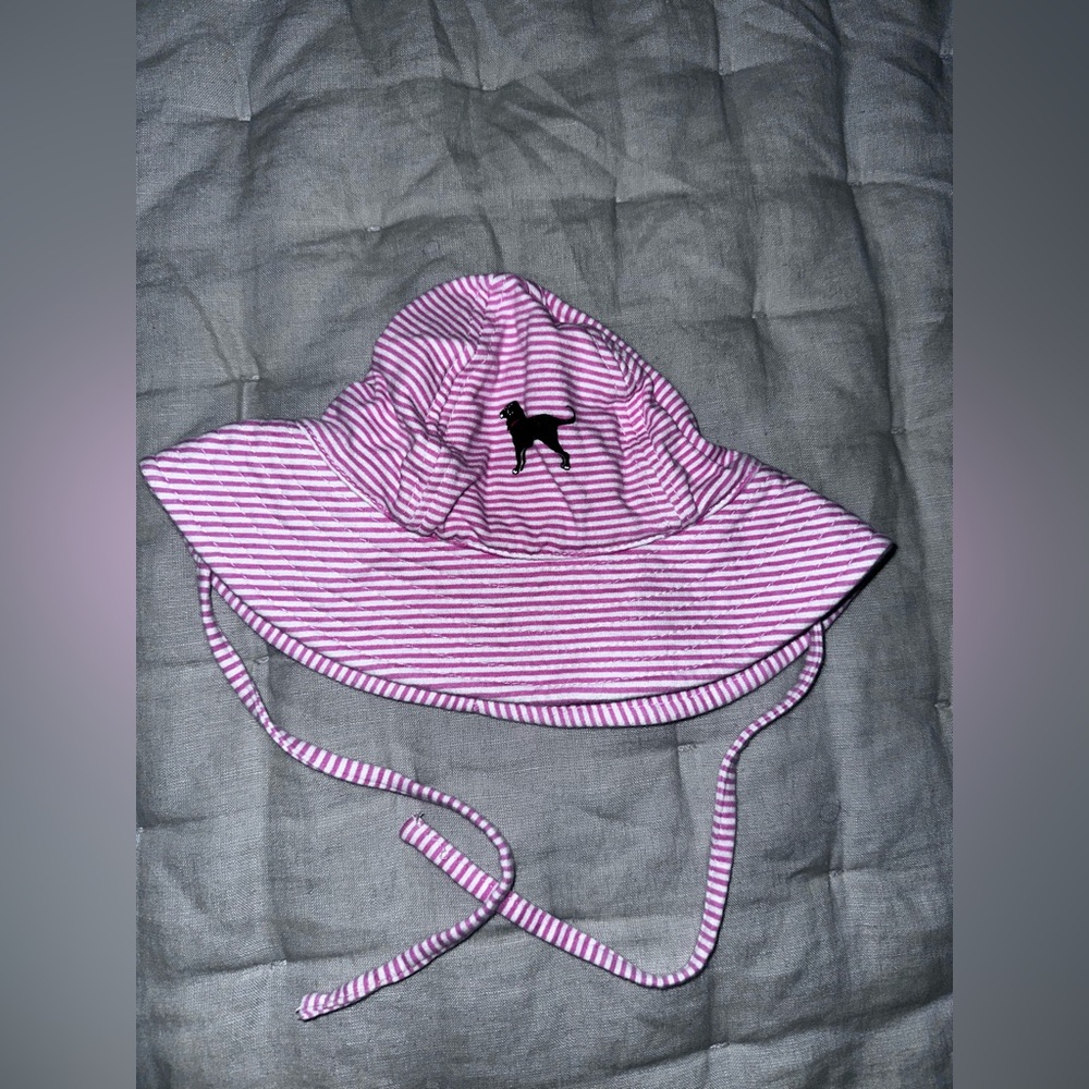 The Black Dog Pink and white Sun Hat with Dog Accent zutano baby 12 months